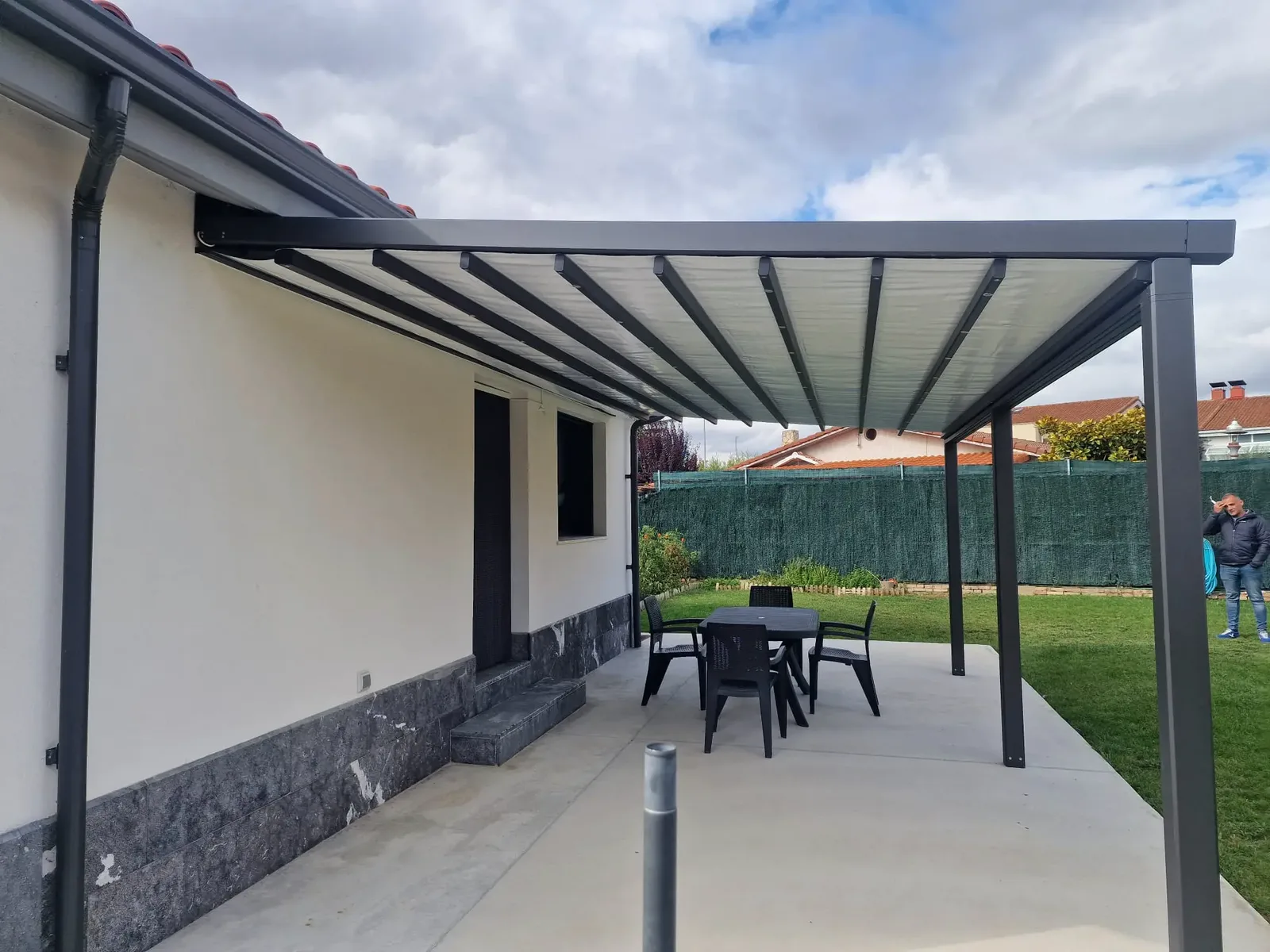 Pérgola tensada Fulvia en Vivienda unifamiliar, Zaragoza — foto 6