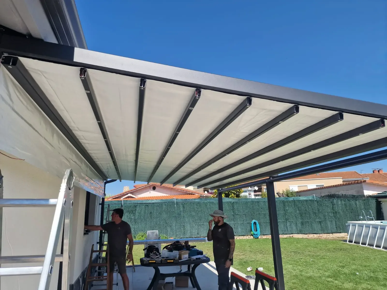 Pérgola tensada Fulvia en Vivienda unifamiliar, Zaragoza — foto 8