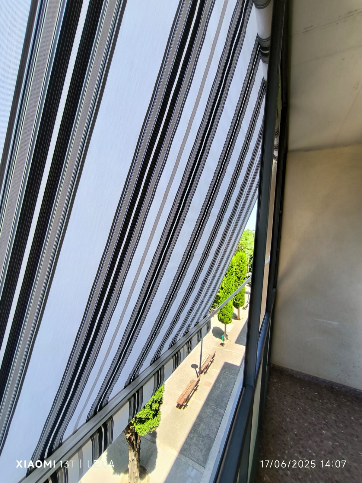 Toldo punto recto en Balcón, Zaragoza — foto 4