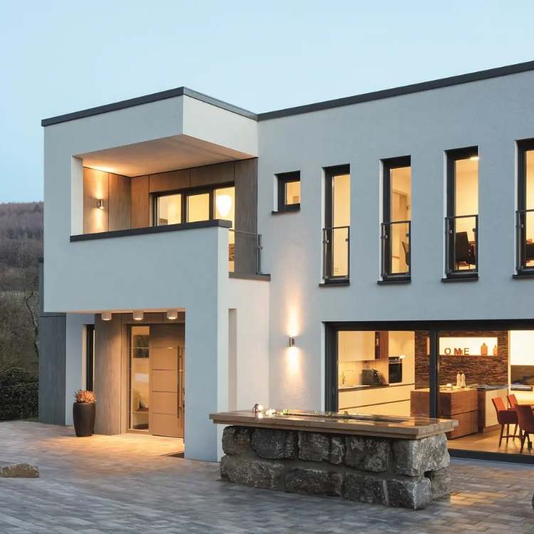 Vivienda con instalación de ventanas de PVC en Zaragoza con estilo moderno y eficiente